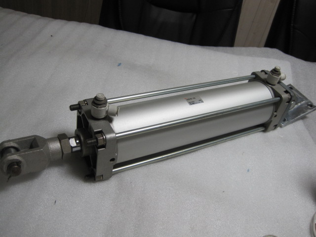 AIR CYLINDER(CA2B100-350 SMC)