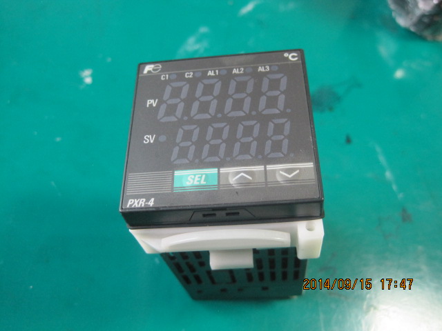 TEMPERATURE CONTROLLER PXR4TAY1-FY000-F