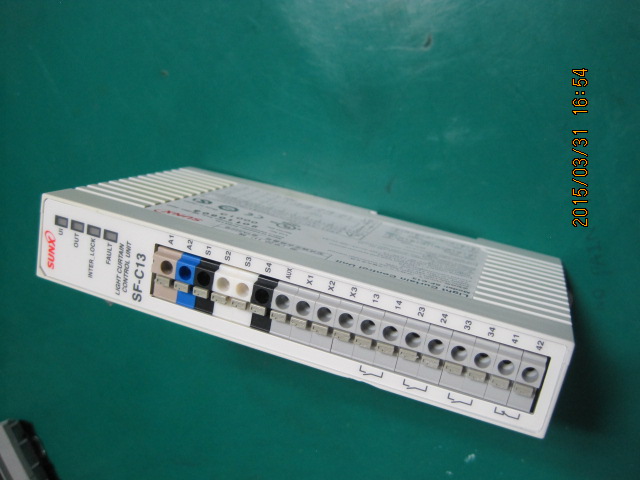 LIGHT CURTAIN CONTROL UNIT SF-C13