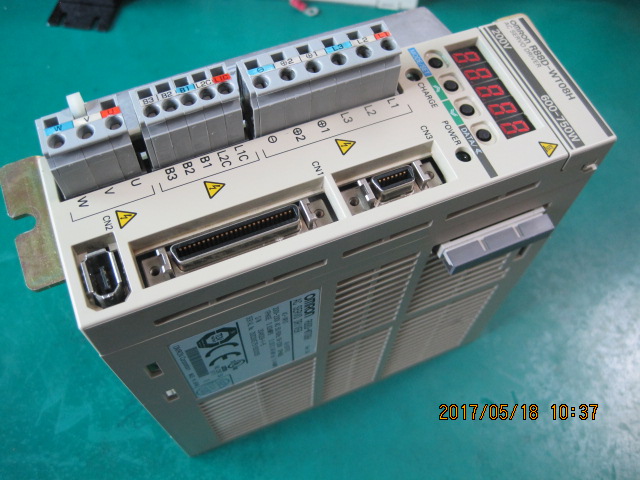 AC SERVO DRIVER OMRON R88D-WT08H(750W 중고) 옴론 서보 드라이브