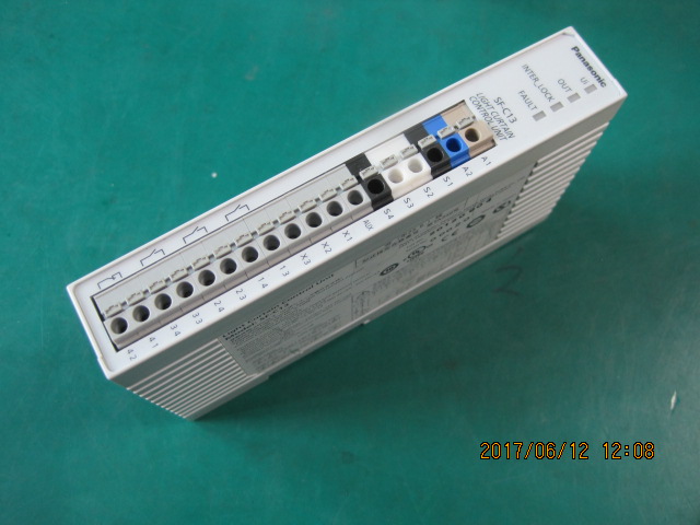 LIGHT CURTAIN CONTROL SF-C13(중고-미사용품)