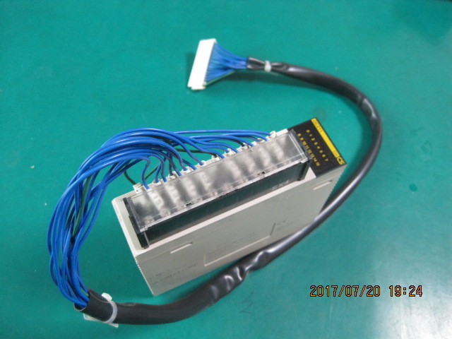 OUTPUT UNIT CS1W-OD211(중고)