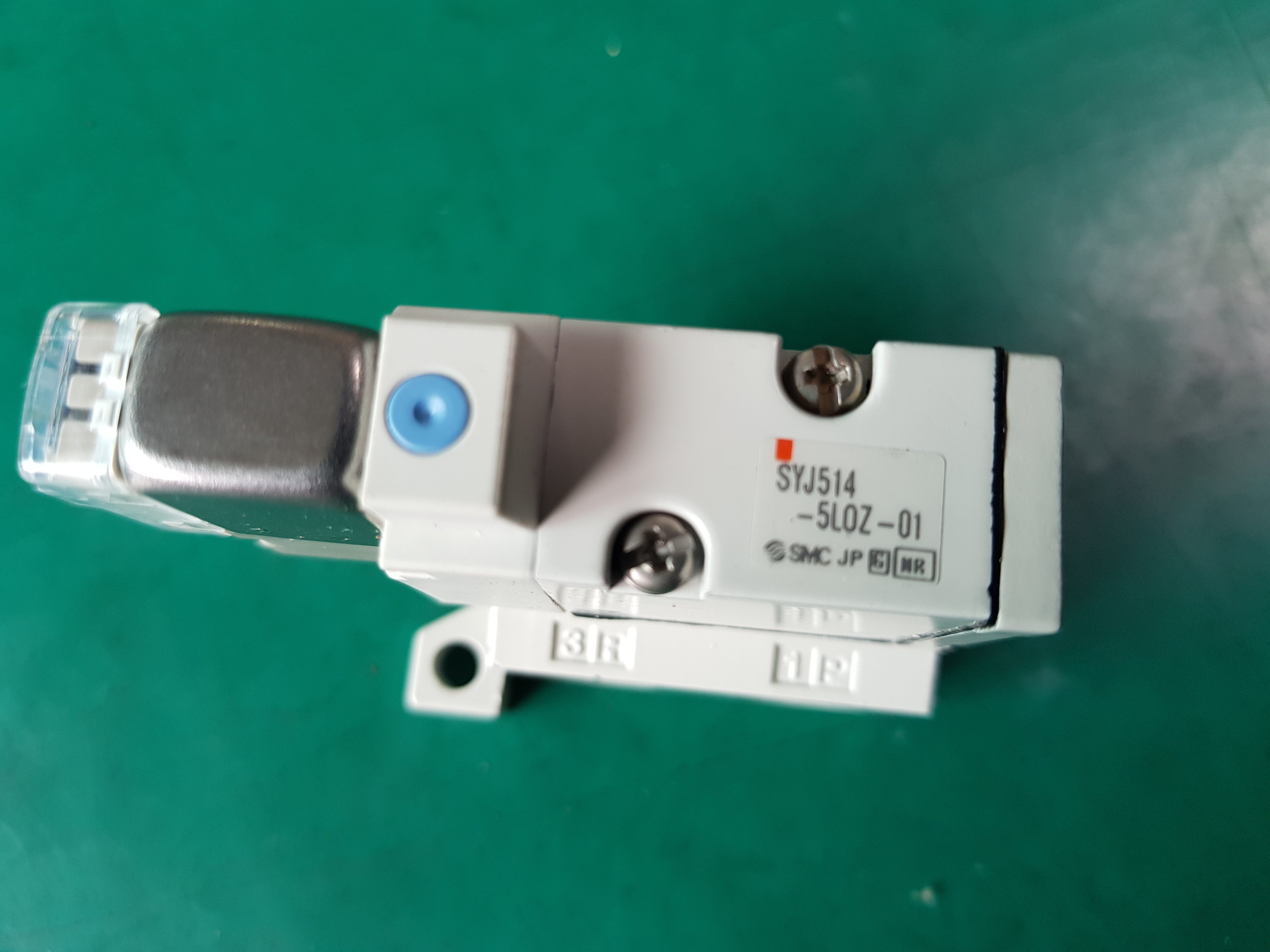 SOLENOID VALVE SYJ514-5LOZ-01(미사용품)