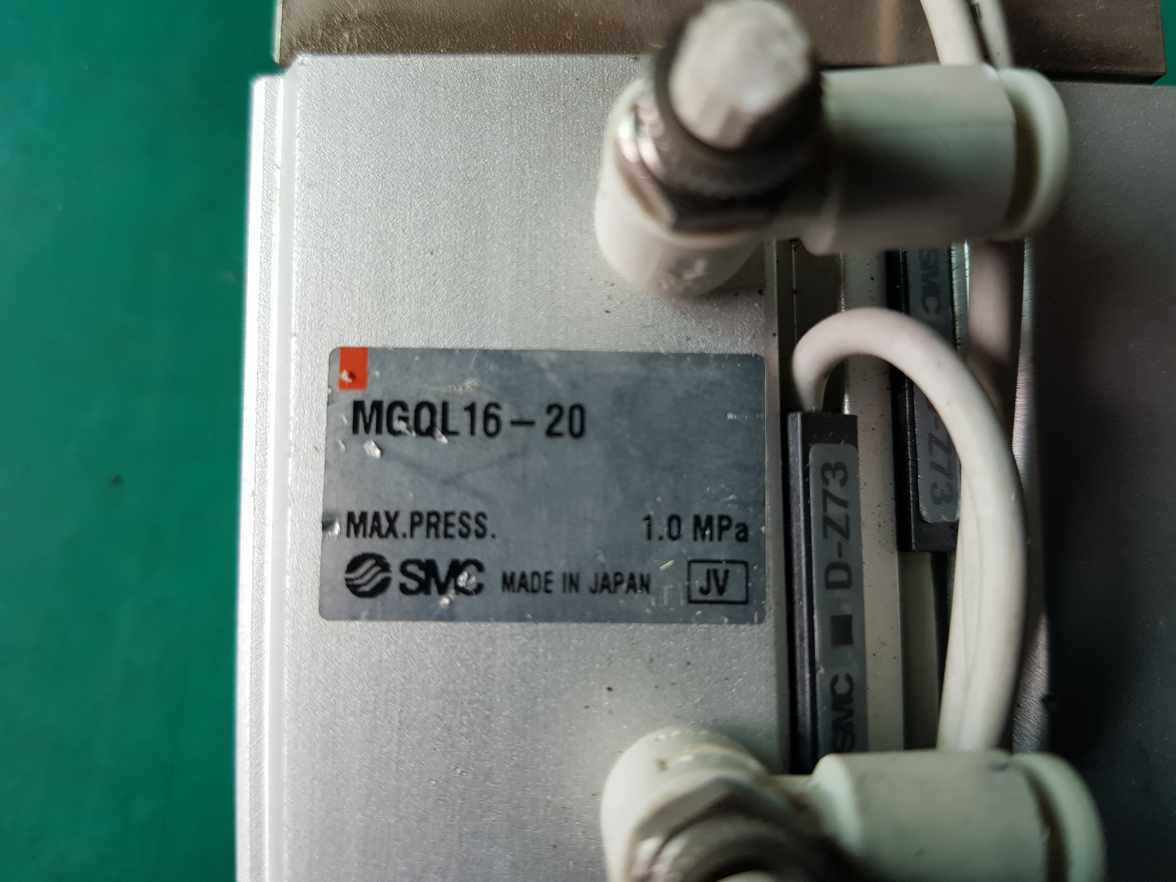 GUIDE CYLINDER MGQL16-20(중고)