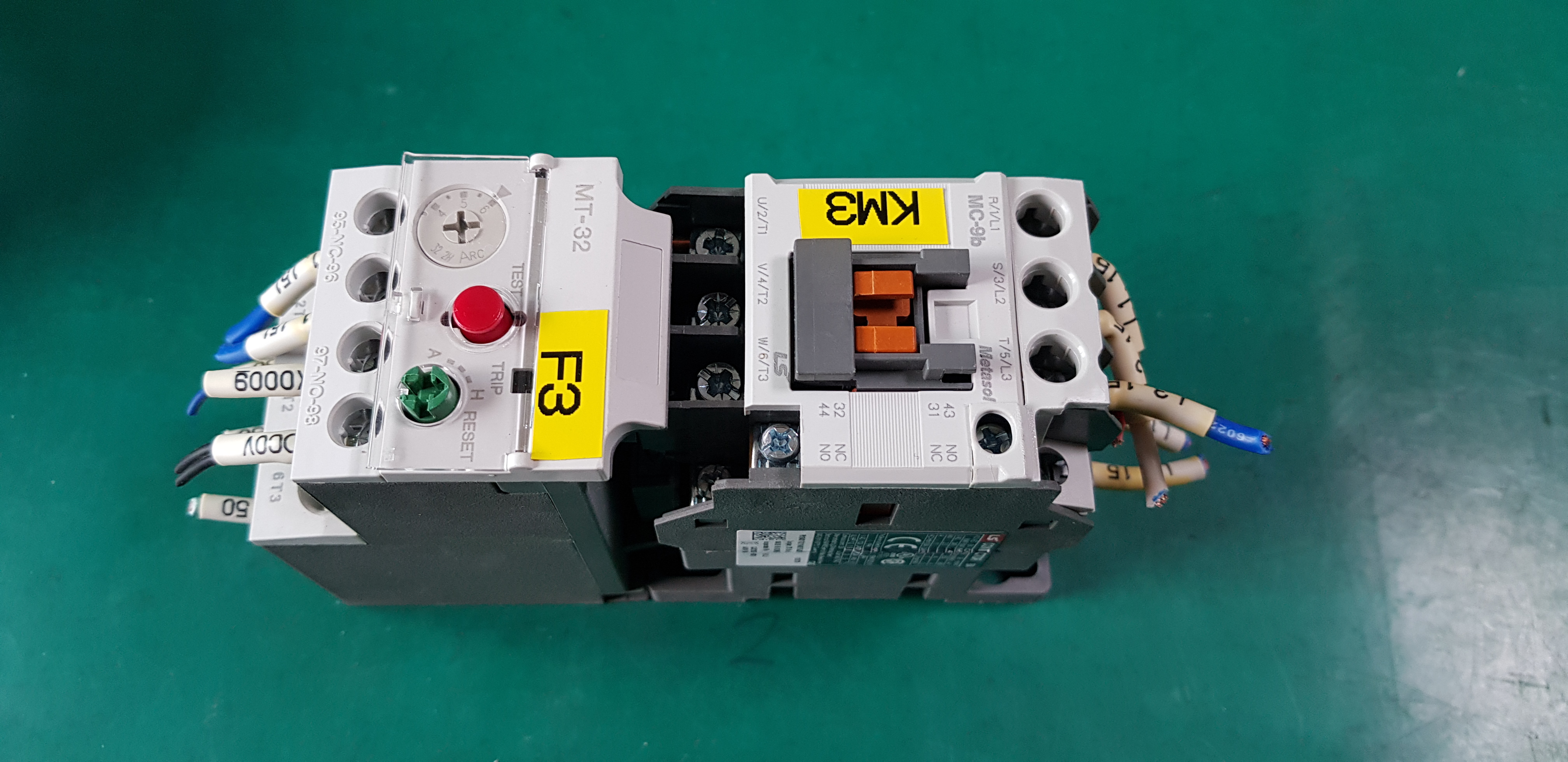 CONTACTOR MC-9b+MT-32 (중고)