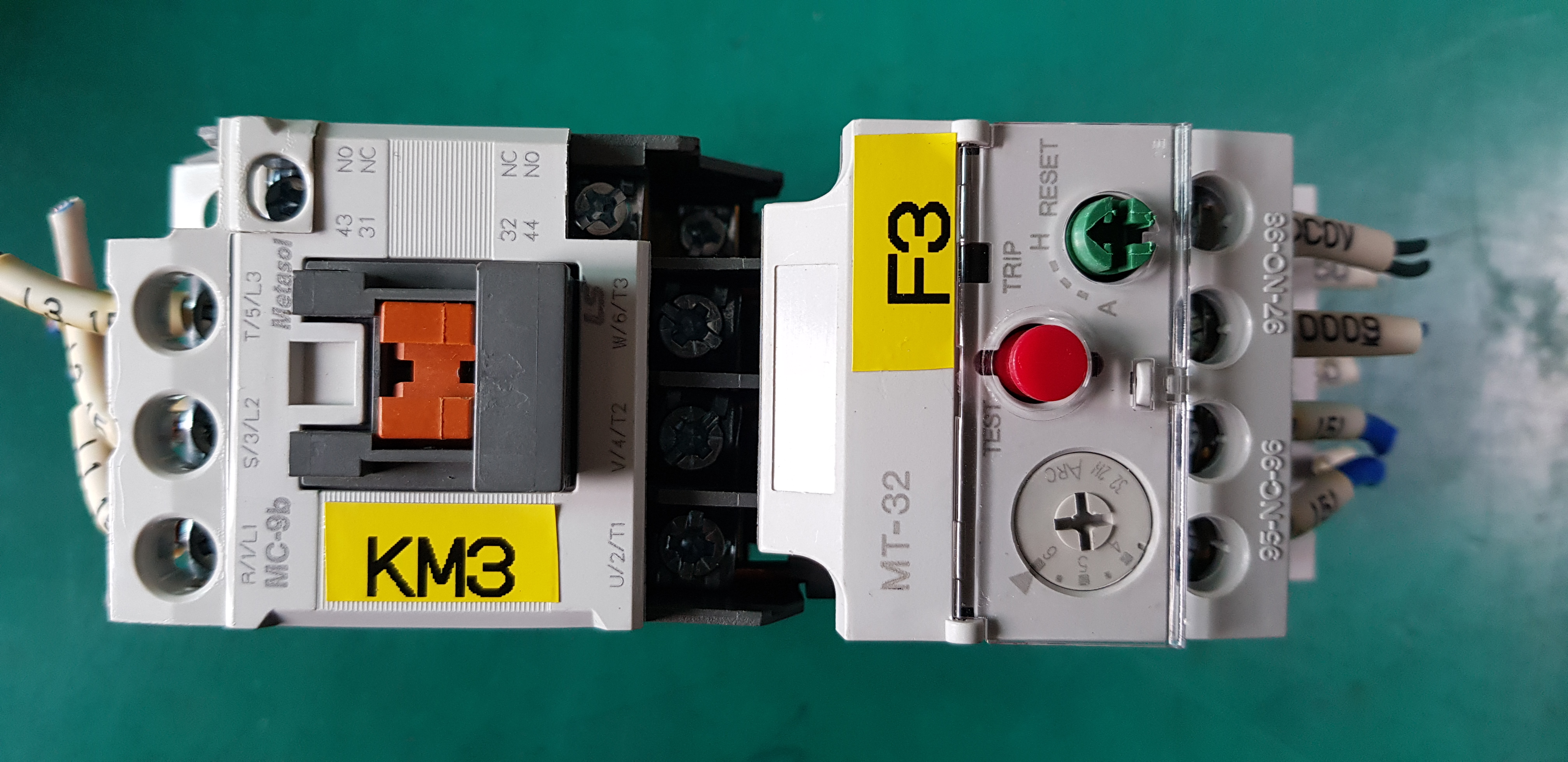 CONTACTOR MC-9b+MT-32 (중고)