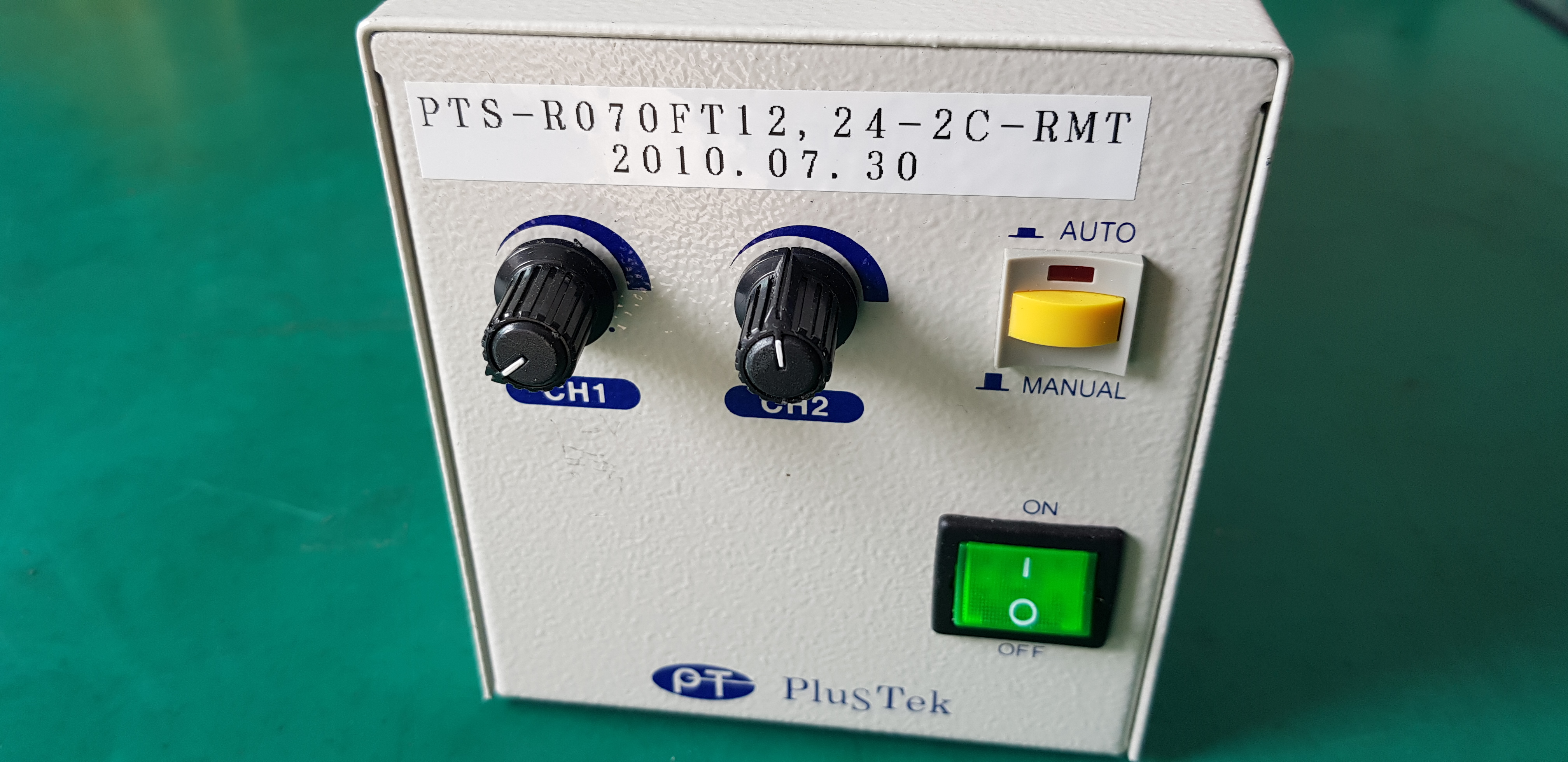 LIGHT CONTROLLER RTS-R070FT12 24-2C-RMT (중고)