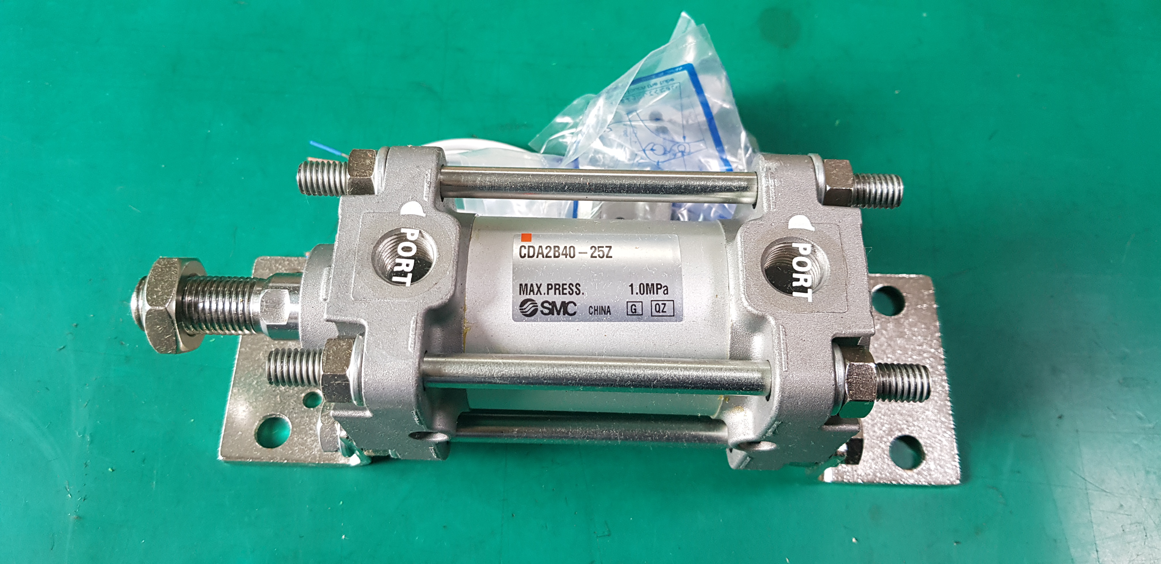 AIR CYLINDER CDA2B40-25Z (A급 미사용품), (중고)