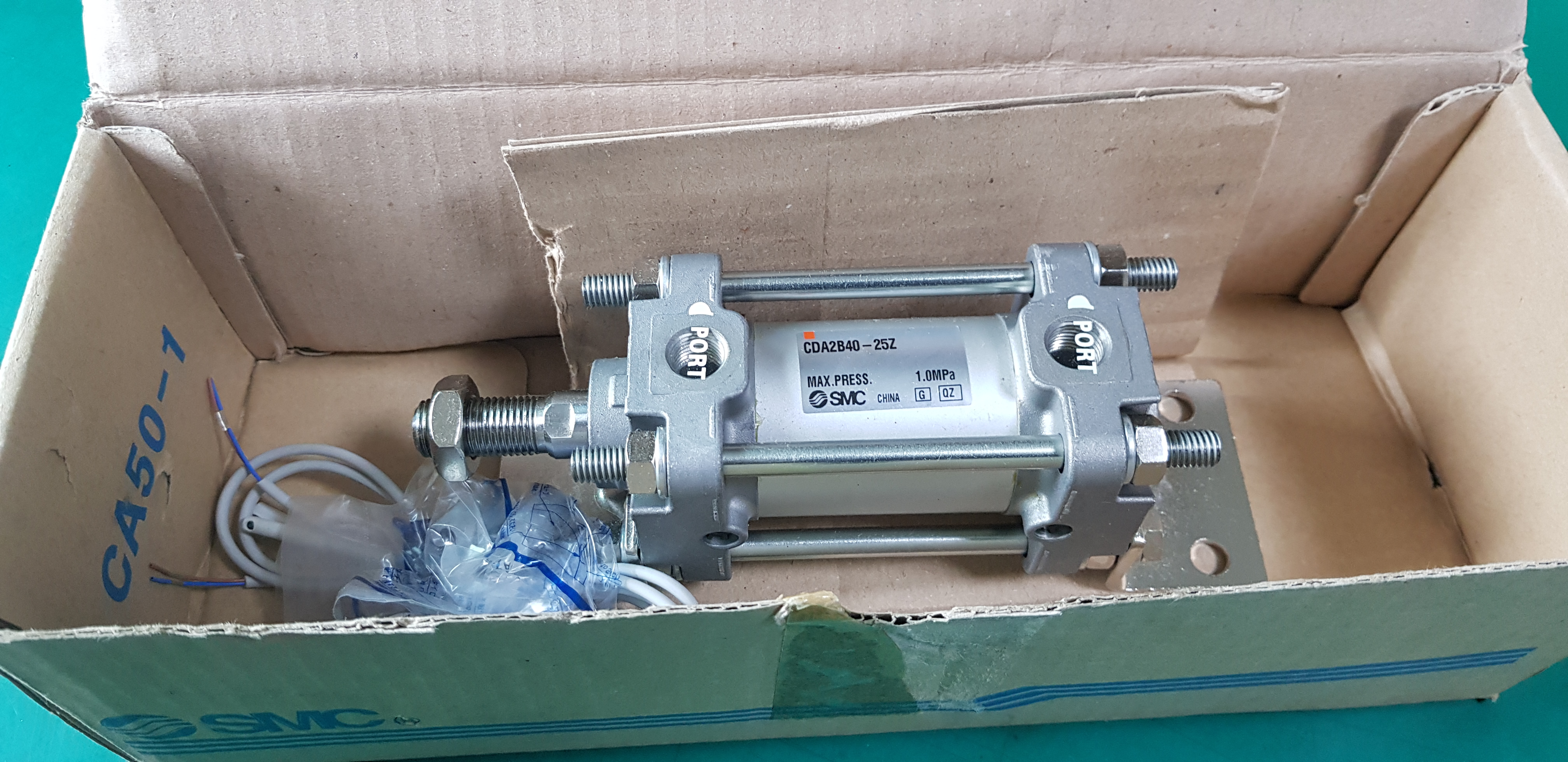 AIR CYLINDER CDA2B40-25Z (A급 미사용품), (중고)