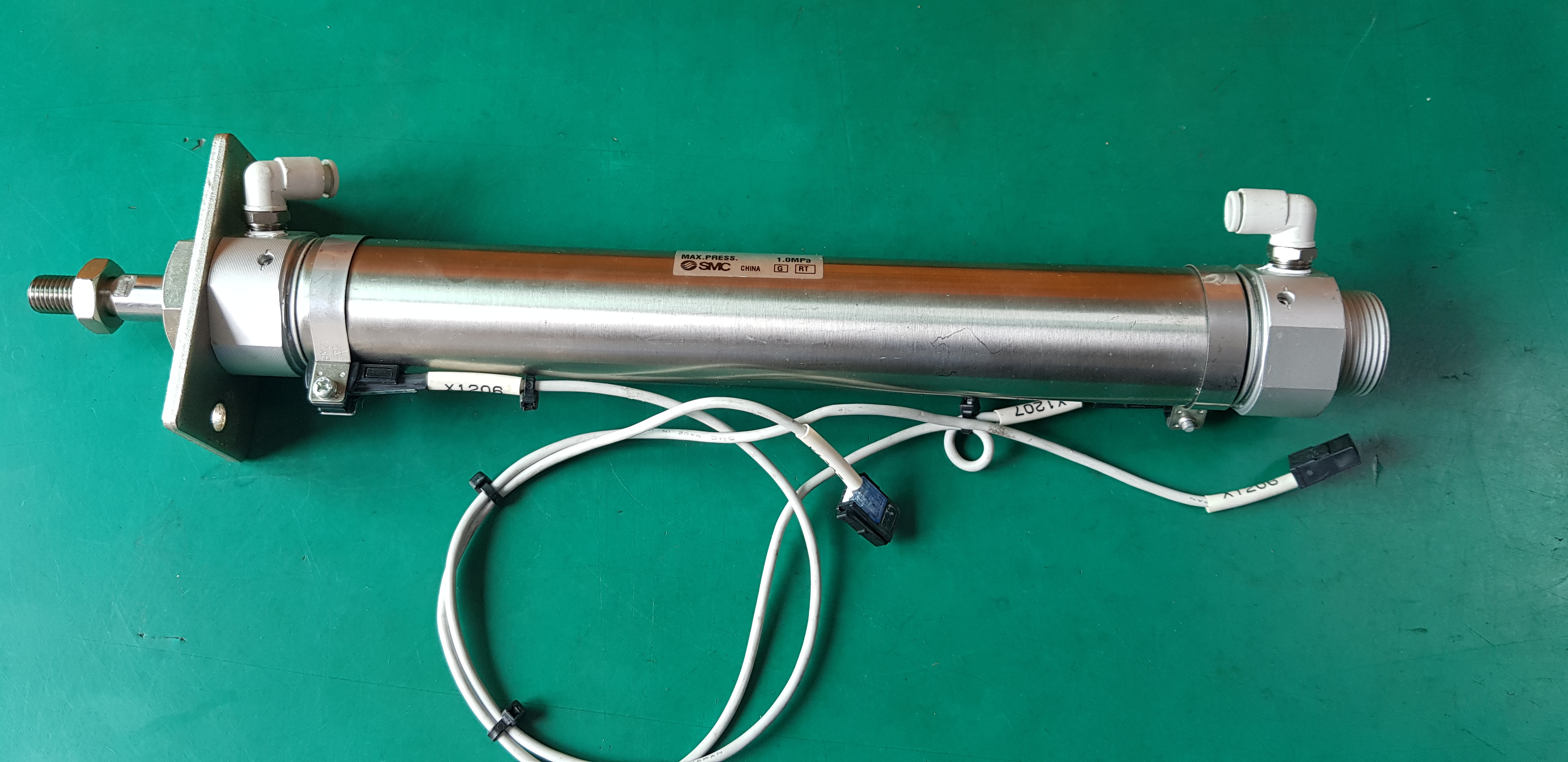 AIR CYLINDER CDM2B32-200A (중고)