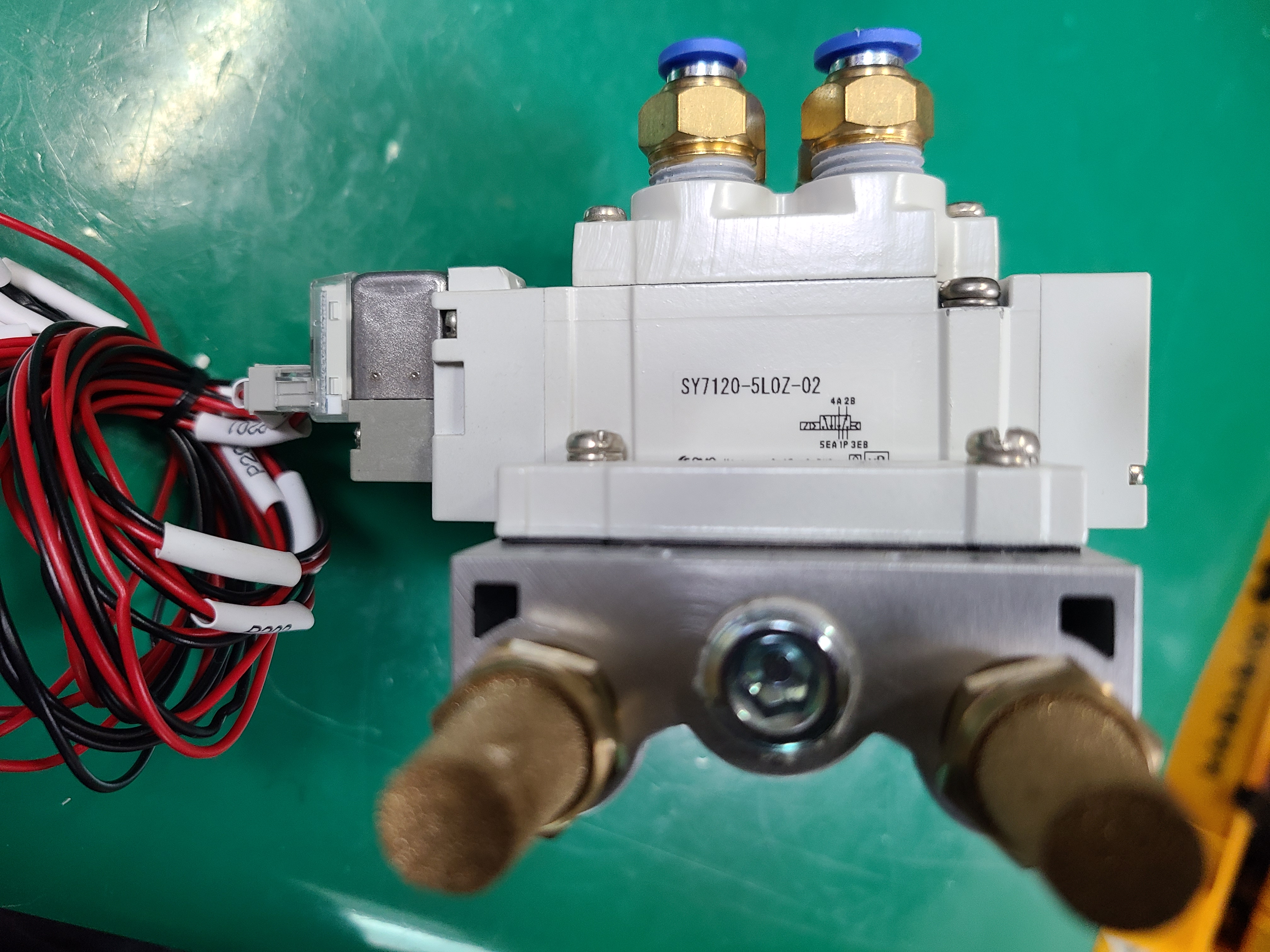 (미사용중고) SMC SOLENOID VALVE SY7120-5LOZ-02(4EA-1 UNIT) 솔밸브 솔레노이드밸브