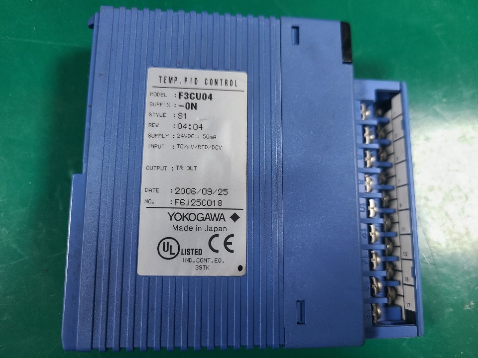 YOKOGAWA PLC TEMP PID CONTROL F3CU04-0N (중고) 요고가와 온도 피아이디 콘트롤