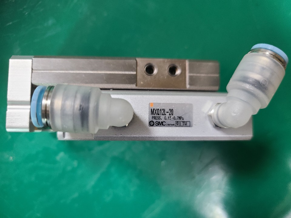 SMC SLIDE TABLE CYLINDER MXQ12L-20 (중고) 슬라이드 테이블 실린더