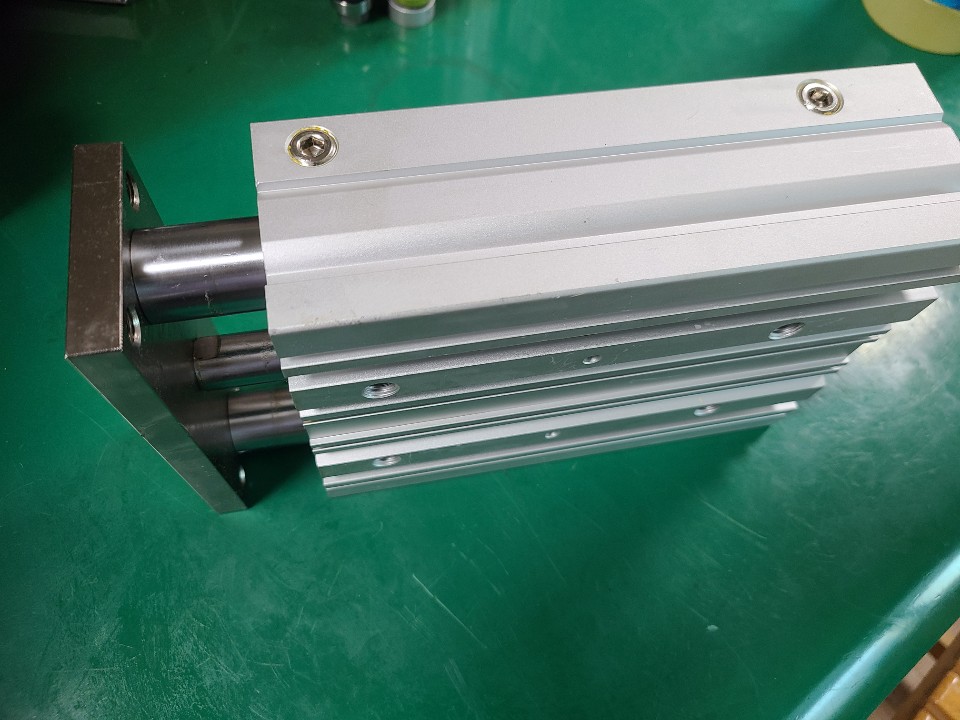 SMC GUIDE CYLINDER MGPM50-150Z (중고) 가이드 실린더