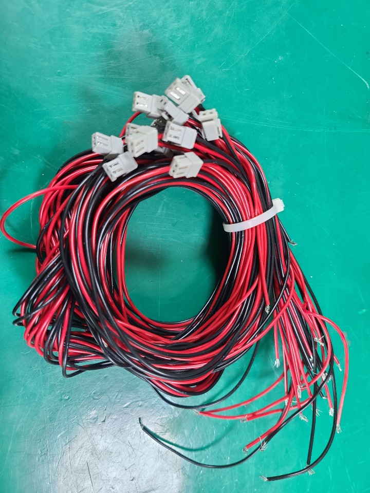 (A급-미사용품) SMC SOLENOID VALVE LEAD CABLE SY100-80-4A (길이80CM) 솔밸브 리드 케이블