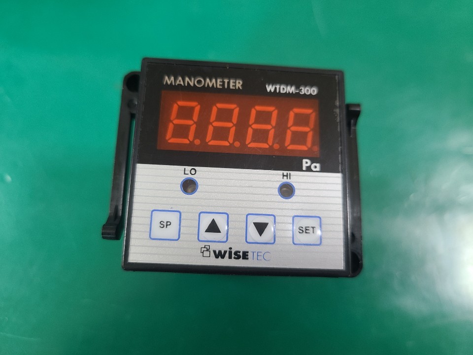 WISETEC MANOMETER WTDM-300  P0-500-D24 (중고) 와이즈텍 디지털 차압계