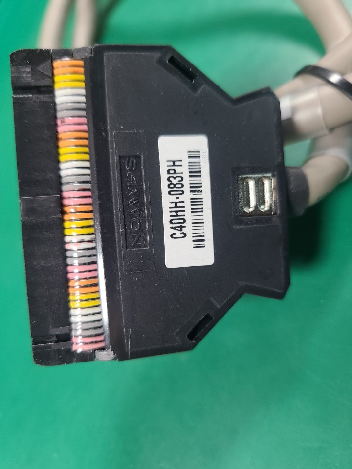 PLC I/O CABLE C40HH-083PH (중고 83cm) 피엘씨 통신 케이블