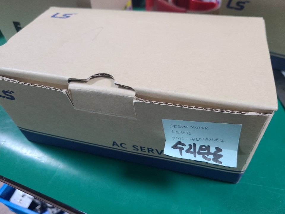 LS XGT SERVO MOTOR XML-FBL02AMK2-AI01 (중고) 엘에스 서보모타