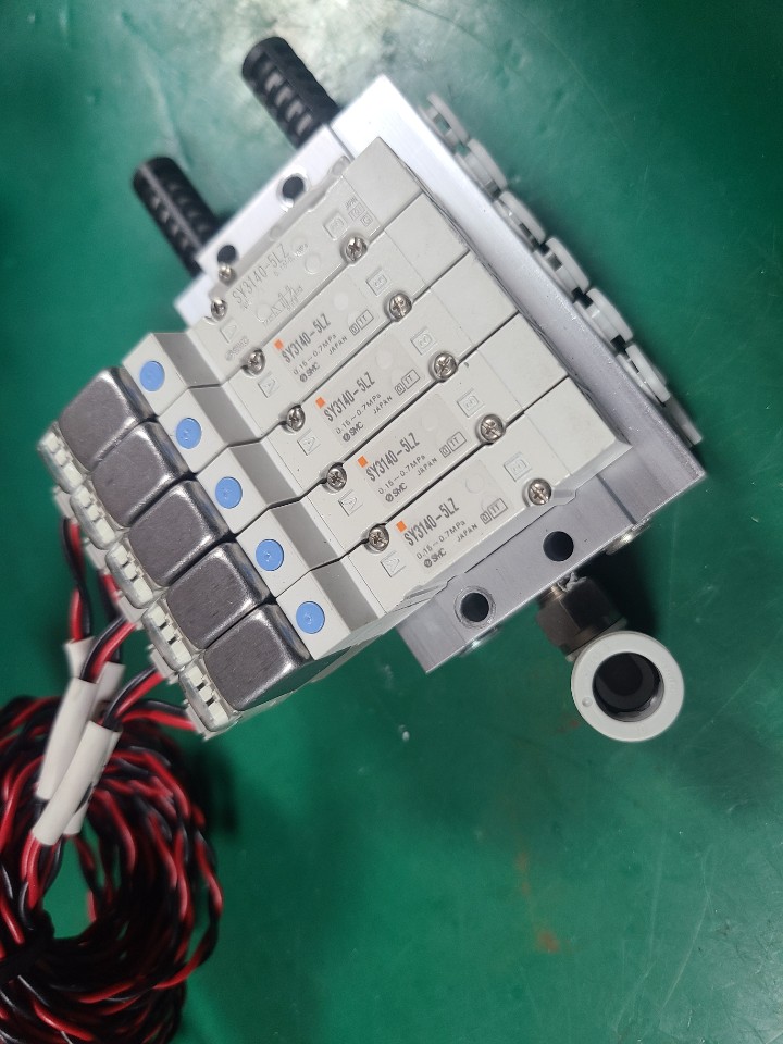 SMC SOLENOID VALVE SY3140-5LZ(5EA) (중고) 솔레노이드 밸브