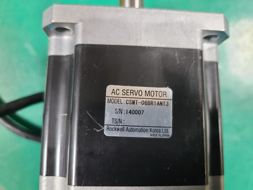 ROCKWELL AC SERVO MOTOR CSMT-06BR1ANT3 (중고) 로크웰 서보모타