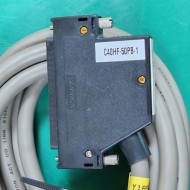 PLC I/O CABLE C40HF-50PB-1 (중고)