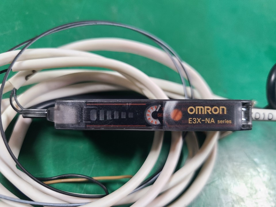 OMRON SENSOR AMP E3X-NA11 (중고) 옴론 센서엠프