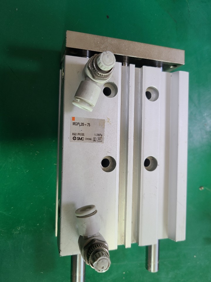 SMC GUIDE CYLINDER MGPL20-75 (중고) 가이드 실린더