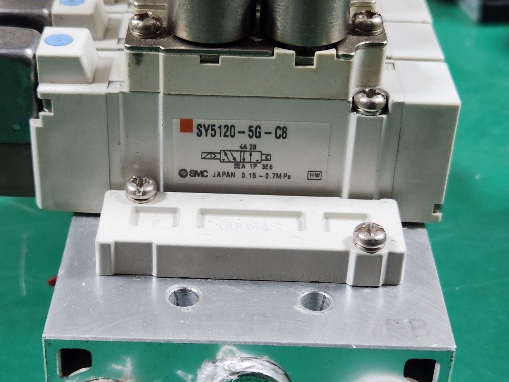 SMC SOLENOID VALVE  SY5120-5G (3EA) (중고)