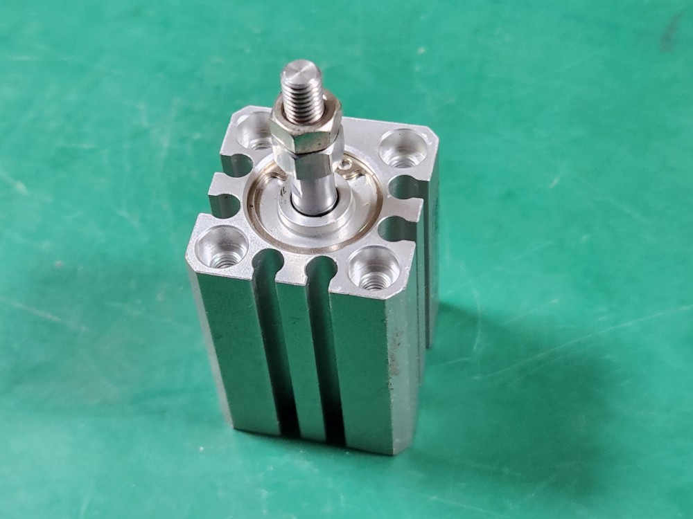 SMC CYLINDER MQQTB10-10D (중고)