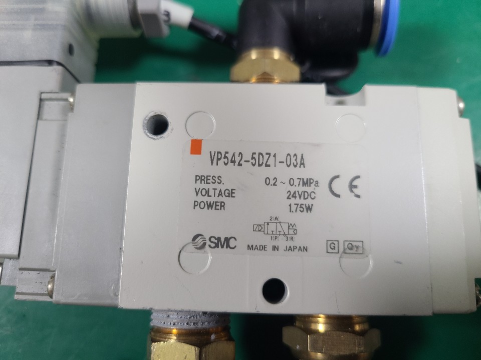 SMC SOLENOIDE VALVE VP542-5DZ1-03A (중고) 솔레노이드 밸브