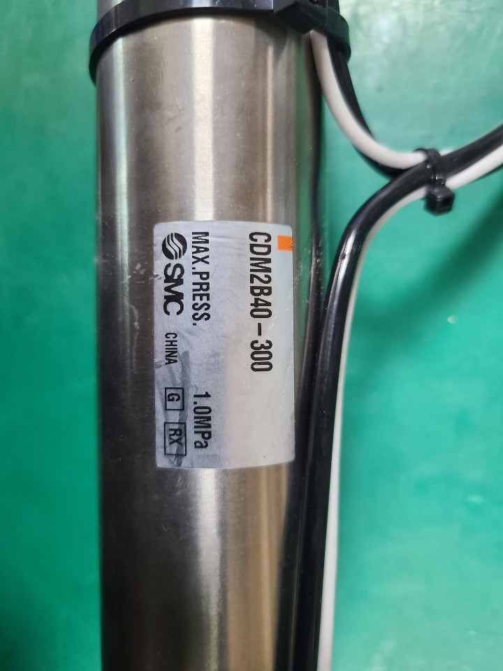 SMC AIR CYLINDER CDM2B40-300 (중고) 에어 실린더