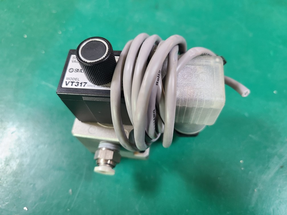 SMC SOLENOIDE VALVE VT317 (중고) 솔레노이드 밸브