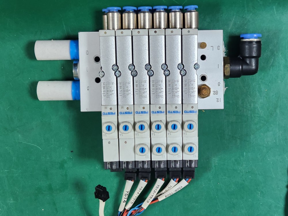 FESTO SOLENOID VALVE CPASC1-M1H-J-H-2,5 (4EA) + CPASC1-M1H-M-H-2,5 (2EA) 훼스토 솔벨브 (중고)