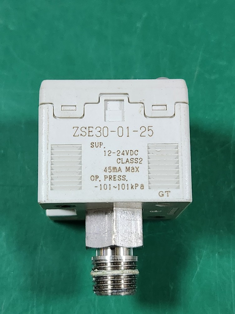 SMC PRESSURE SWITCH ZSE30-01-25 압력 스위치 (중고)