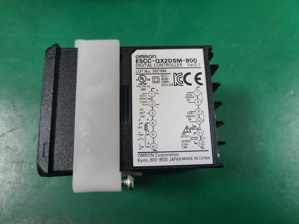 (A급-포장상태) OMRON DIGITAL CONTROLLER E5CC-QX2DSM-800