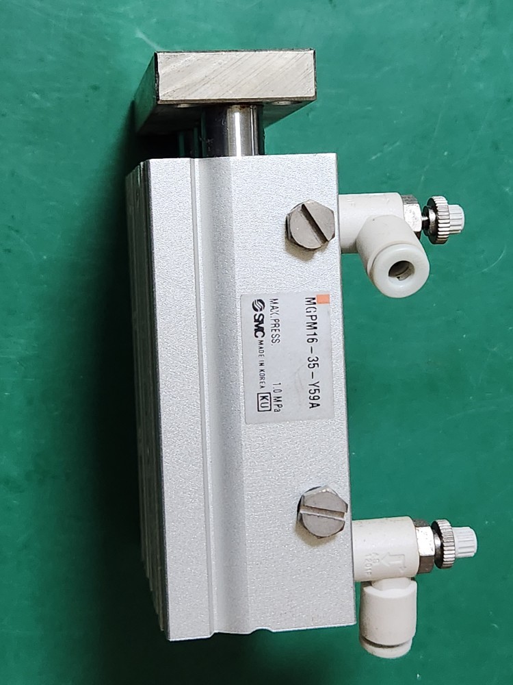 SMC GUIDE CYLINDER MGPM16-35-Y59A (중고) 가이드 실린더