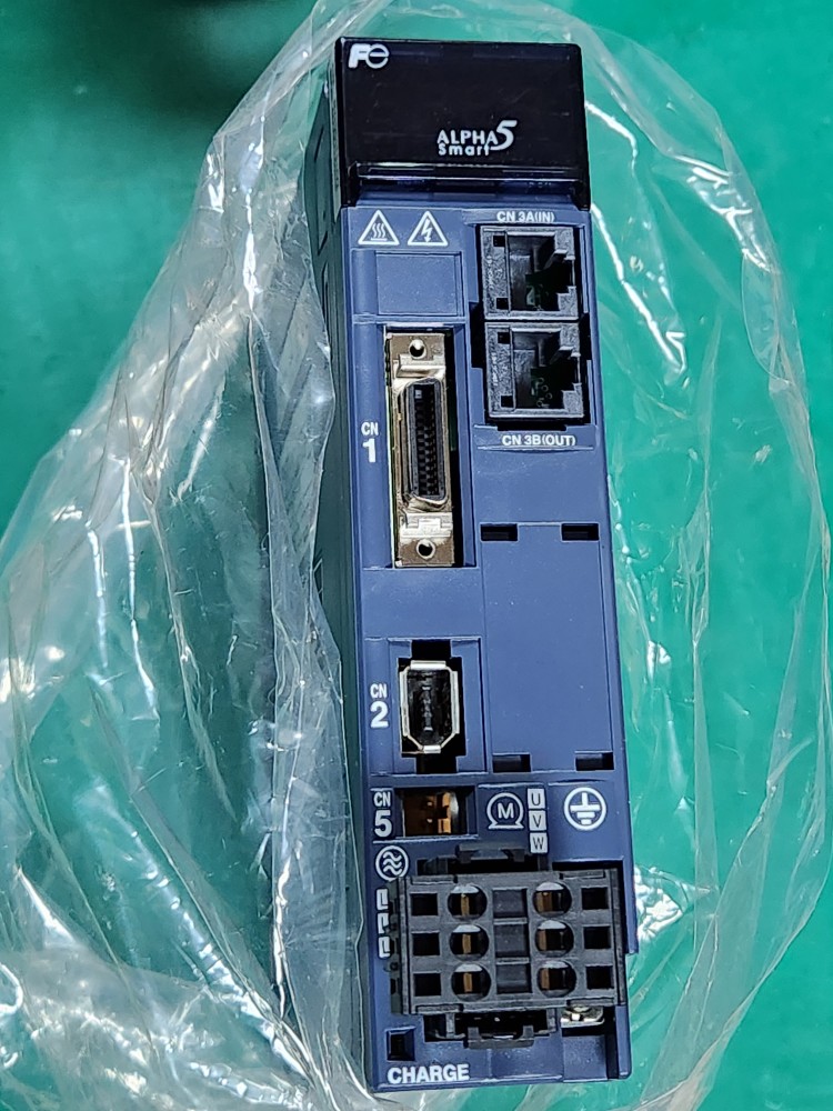 (A급-미사용품) FUJI SERVO DRIVE RYH201F5-VV2 후지 서보 드라이브