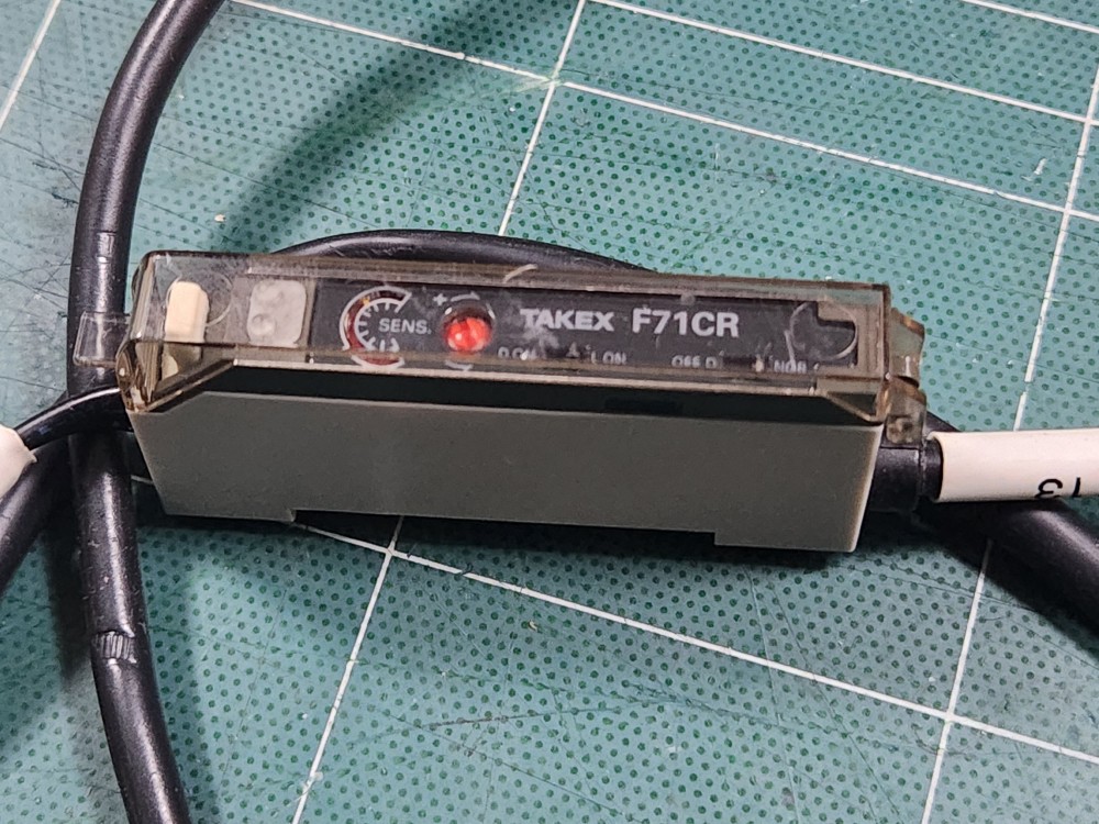 TAKEX Optical Fibre Amplifier Sensor F71CR 광센서 (중고)