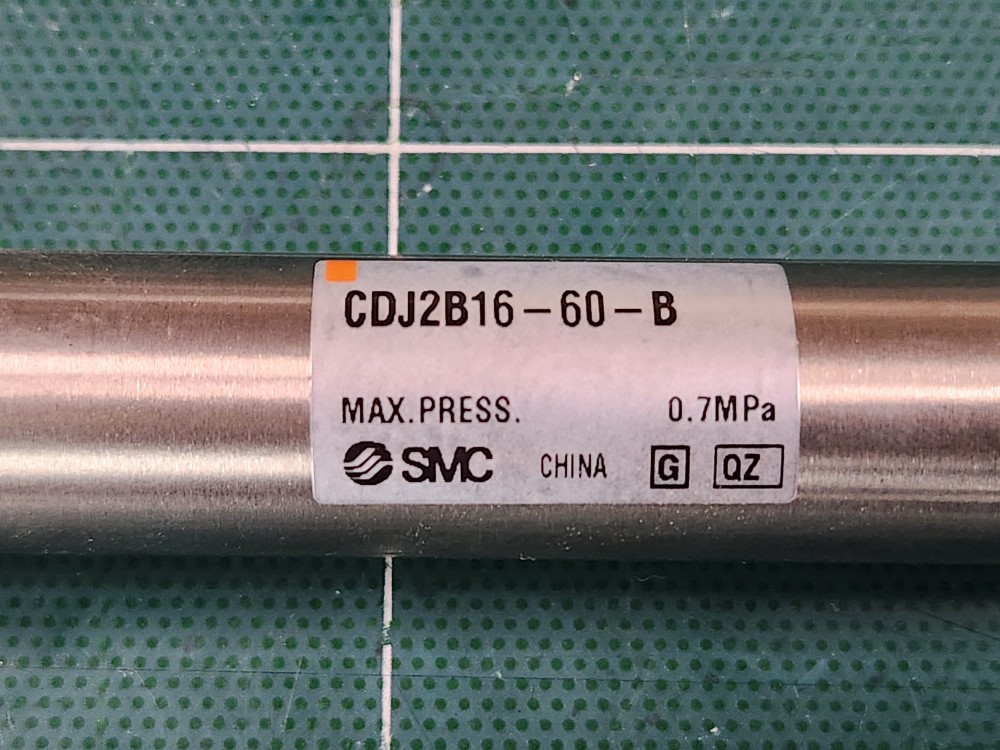 (미사용품) SMC CYLINDER  CDJ2B16-60-B
