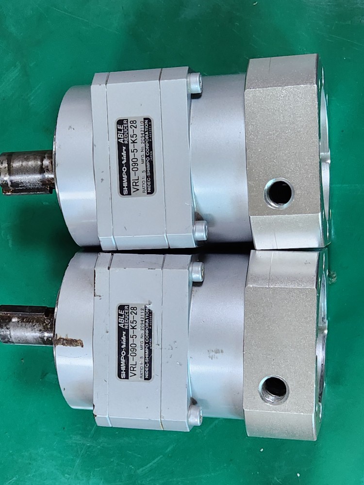 NIDEC REDUCER VRL-090-5-K5-28 감속기 (중고)