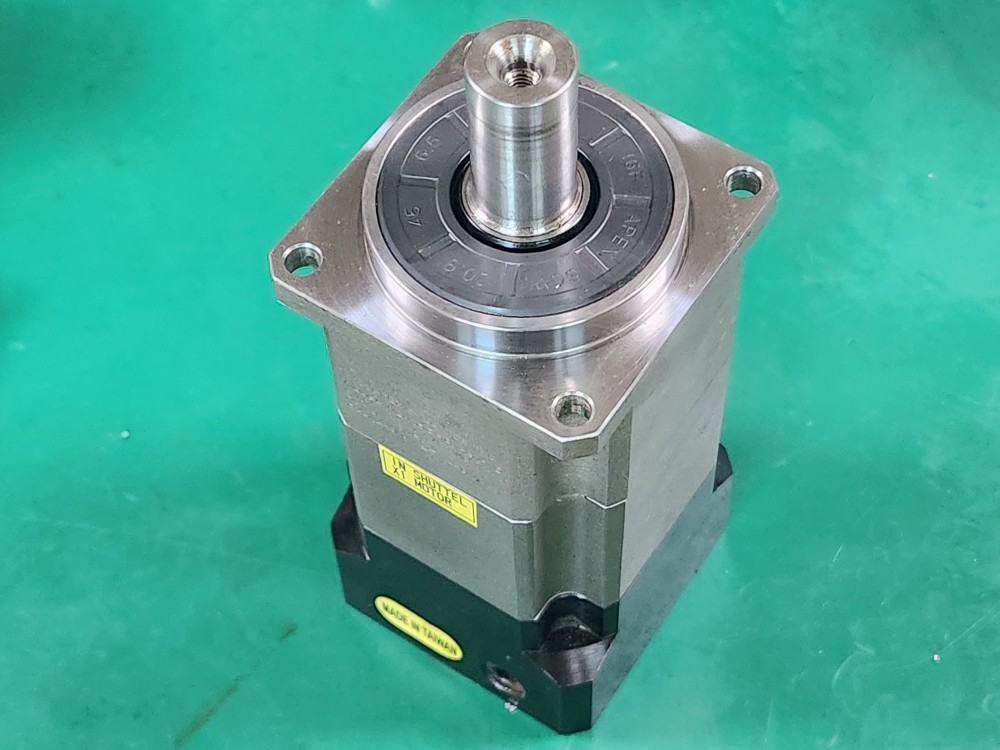 APEX REDUCER AB060A-S1-P2 감속기 (15:1 중고)