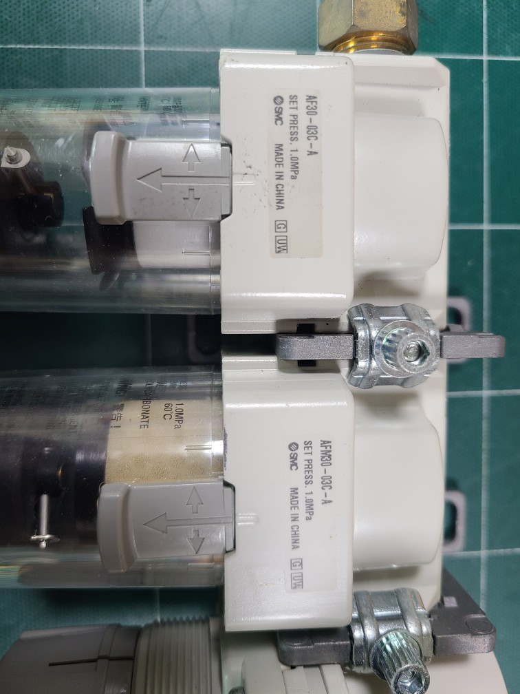 SMC REGULATOR AF30-03C-A+AFM30-03C-A+AR30-03G-A (중고) 에어 레귤레이터